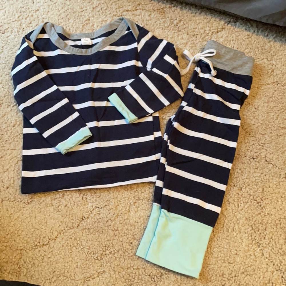 Two piece set